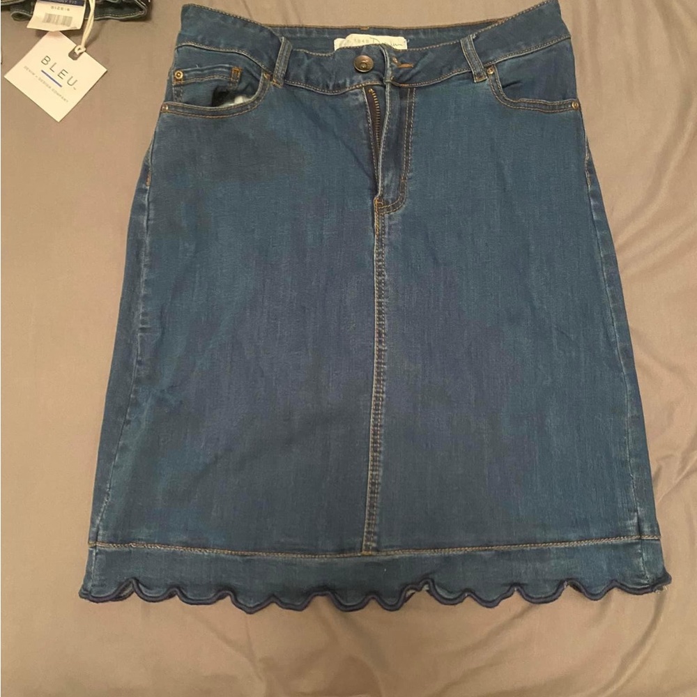 cute skirt , stretchy